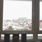 Im Zentrum Von Westerland Gelegene Ferienwohnung Mit Westbalkon Und Schoenem Ausblick